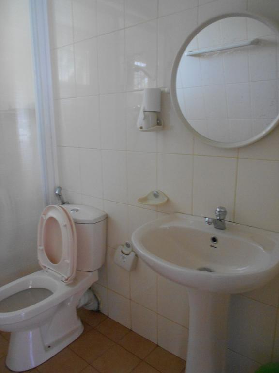 Wijenayake'S - Beach Haven Guest House - Galle Fort Room photo