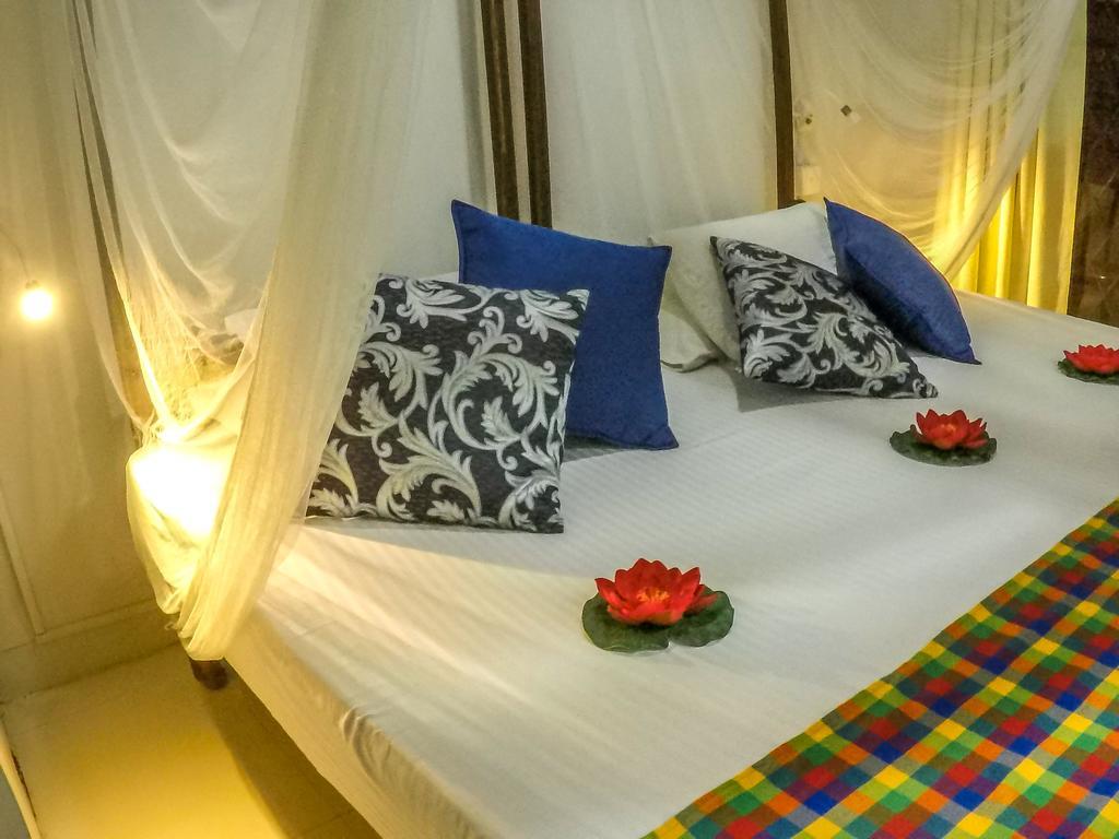 Wijenayake'S - Beach Haven Guest House - Galle Fort Exterior photo